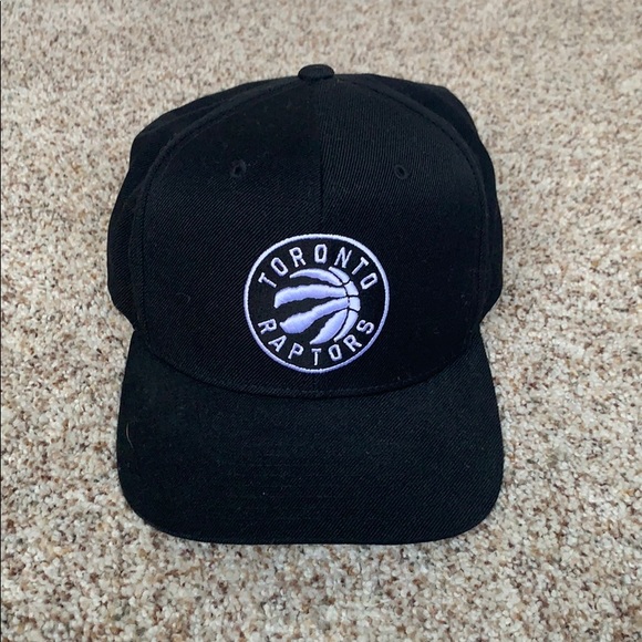 Toronto Raptors Hat - Picture 1 of 2